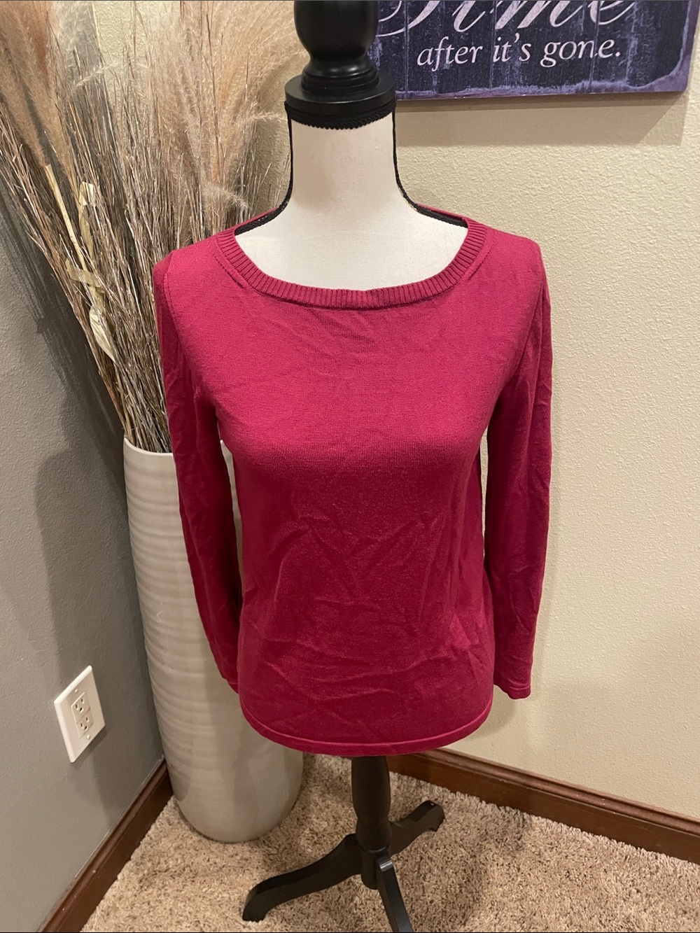 Max Mara Weekend 100% Virgin Wool Lightweight Raspberry Pink Sweater Size M